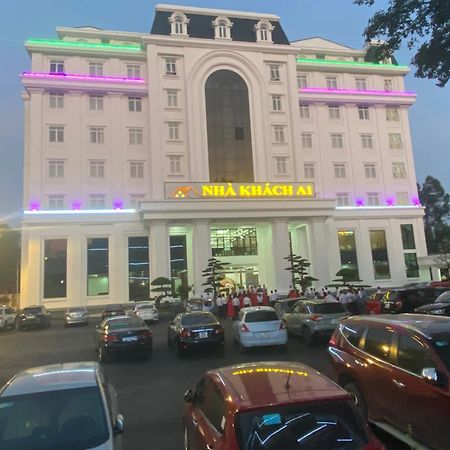 Khach San A1 Lang Son Hotell Exteriör bild