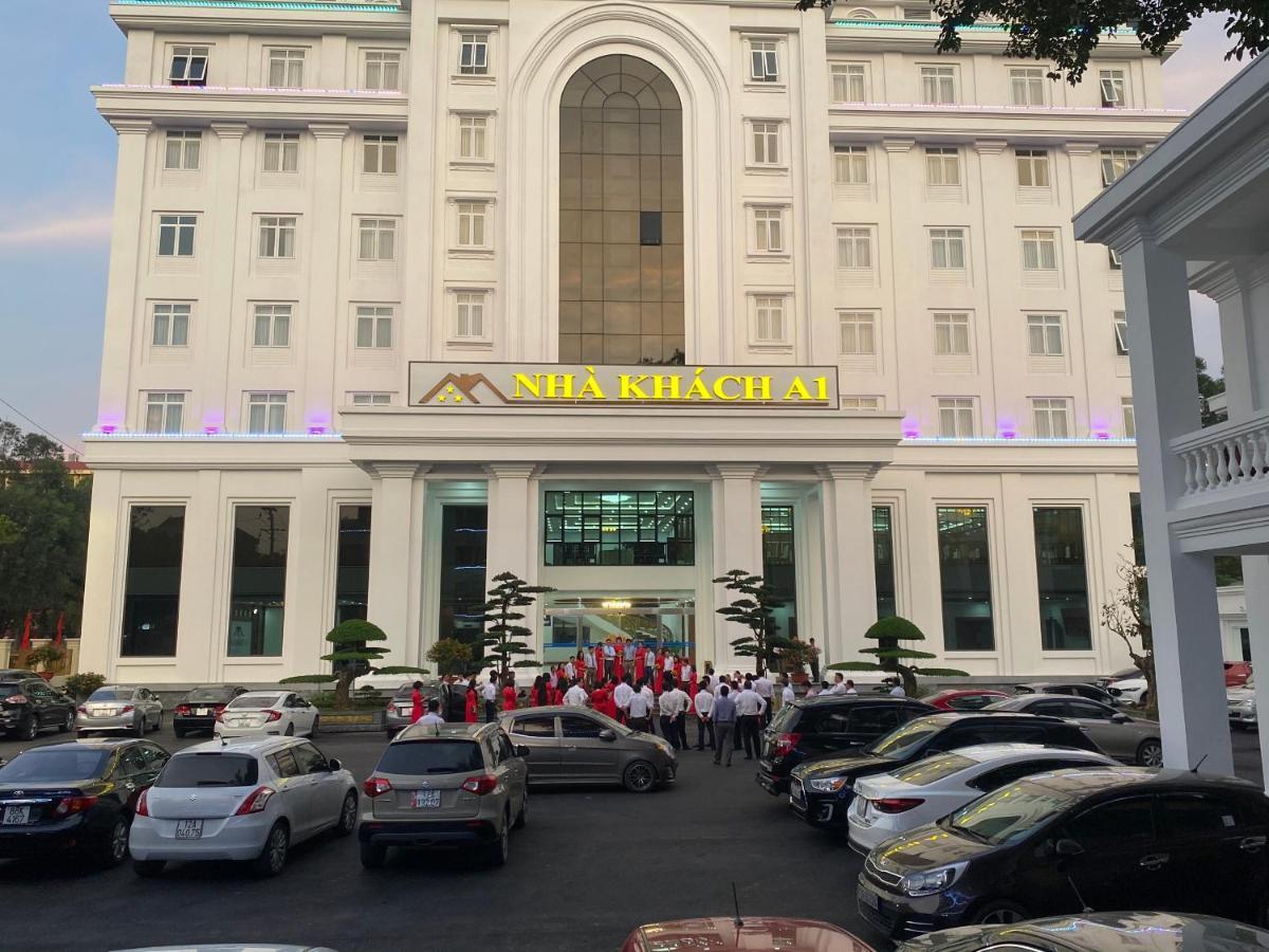 Khach San A1 Lang Son Hotell Exteriör bild
