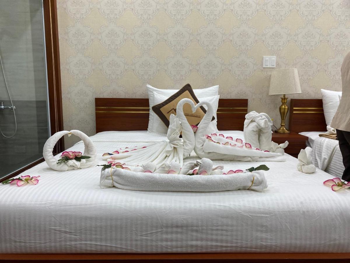 Khach San A1 Lang Son Hotell Exteriör bild